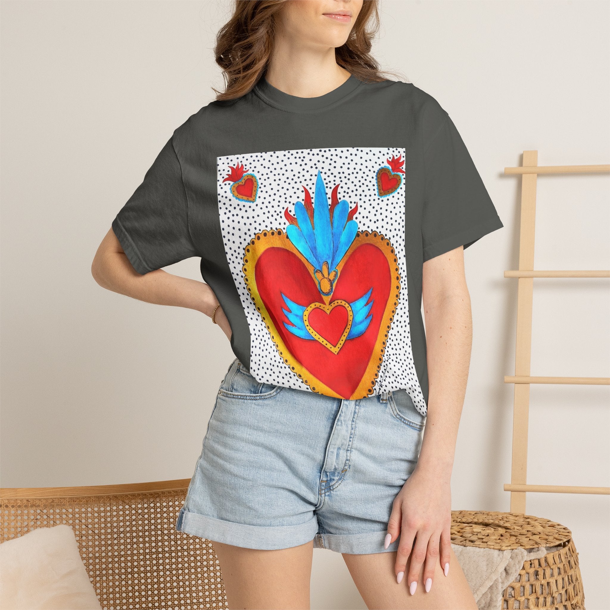 T-shirt Cœur Sacré ailé — Motif d'art populaire mexicain coloré