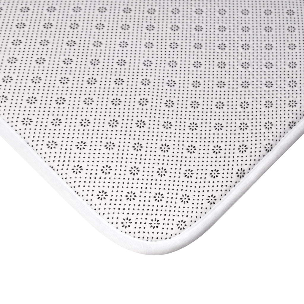 Sacred Heart Pattern Bath Mat — Colorful Folk-Art Heart Bathroom Rug