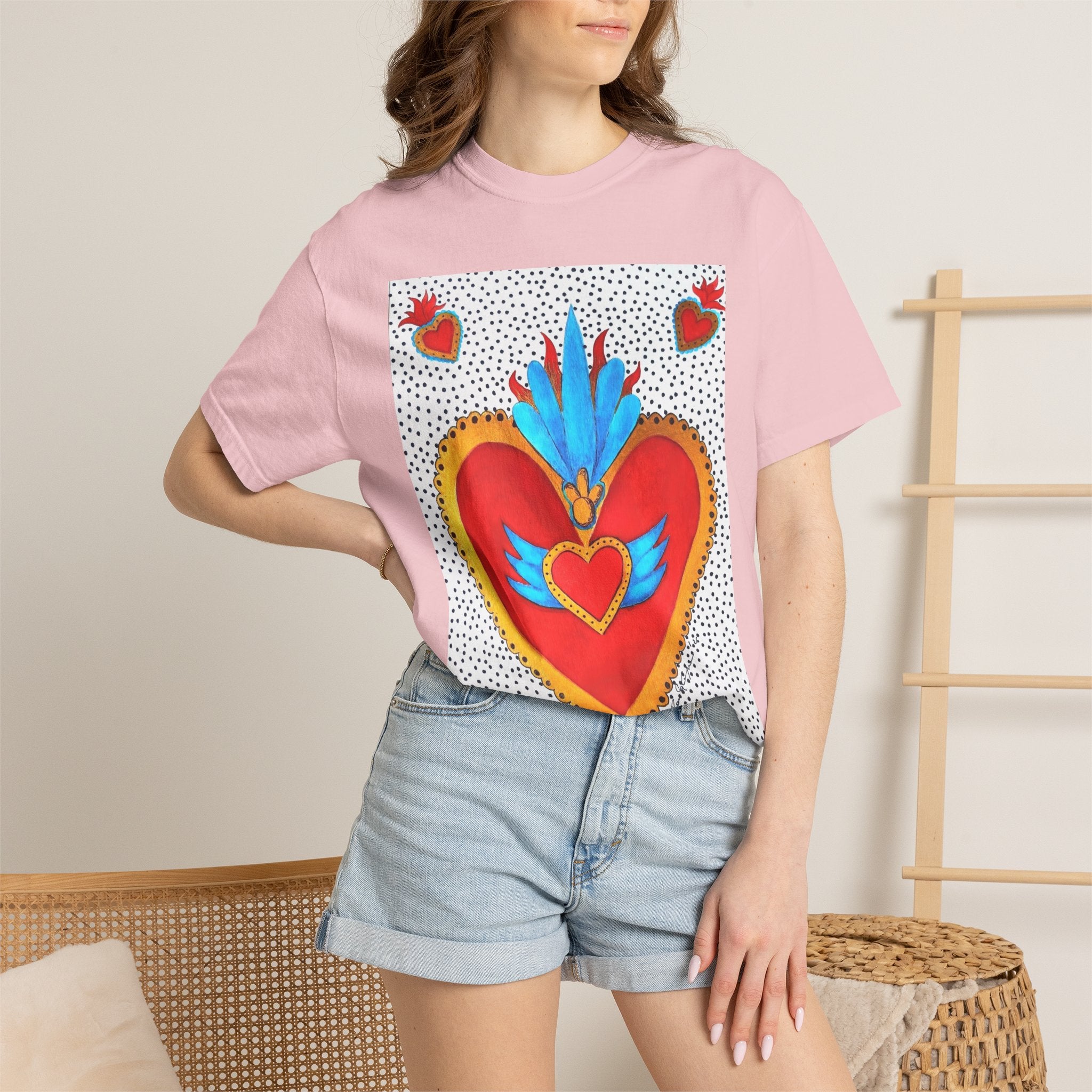 T-shirt Cœur Sacré ailé — Motif d'art populaire mexicain coloré