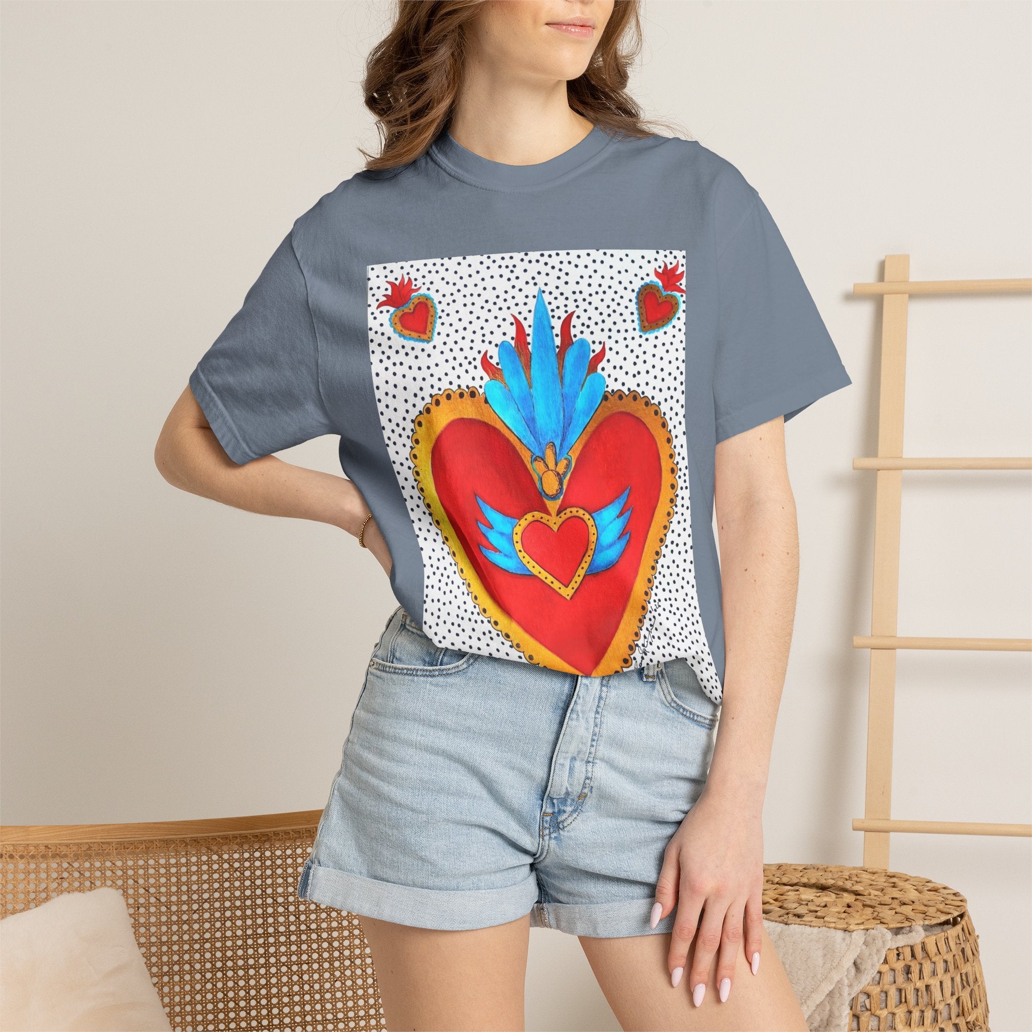 T-shirt Cœur Sacré ailé — Motif d'art populaire mexicain coloré